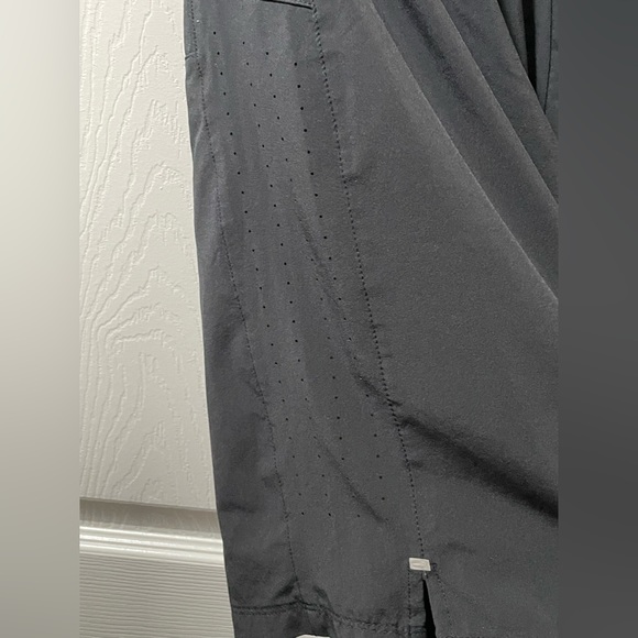 Running shorts - Picture 7 of 7